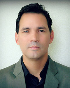 Headshot of Dr. Marcelo Paredes